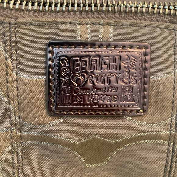 Elegant Coach Poppy Signature Lurex canvas Satchel crossbody, grey/beige/silver - Picture 3 of 16